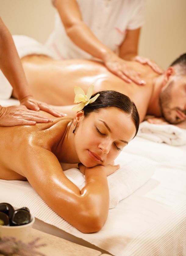 couples aromatherapy massage